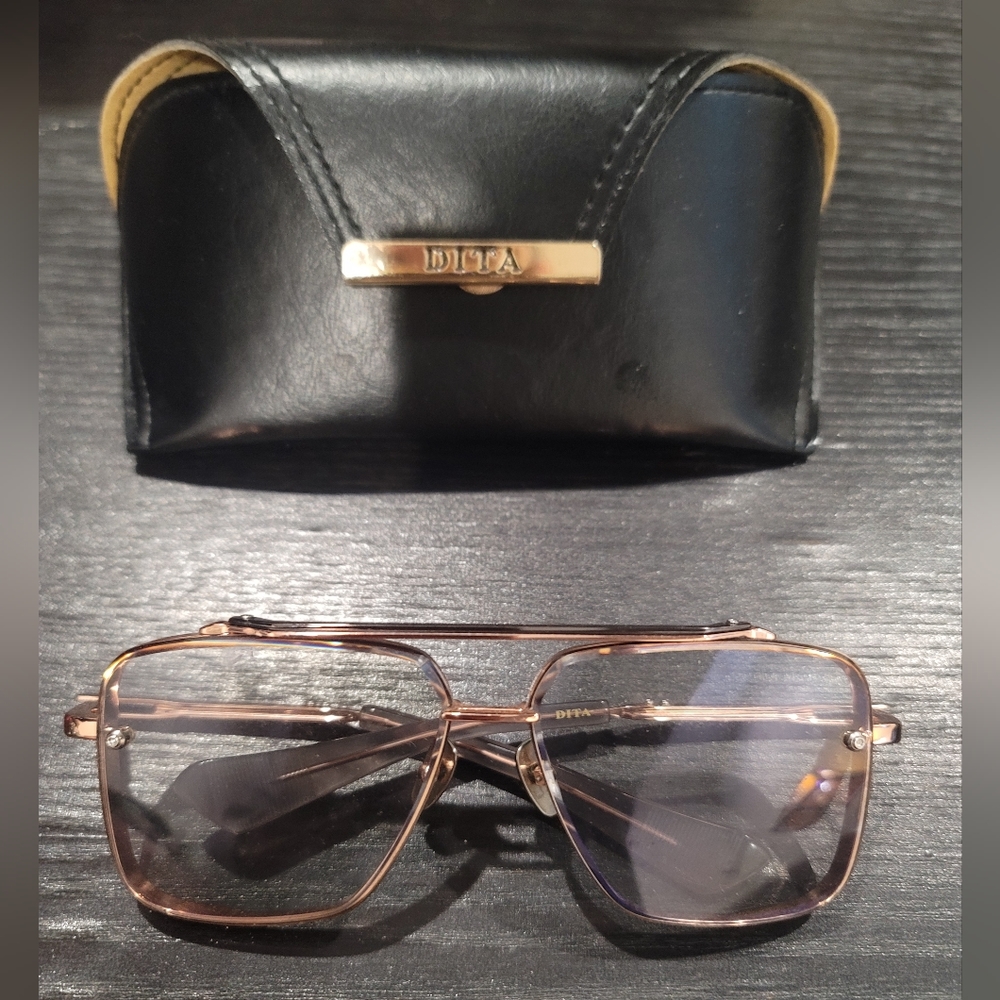 Dita Mach 6 rose gold